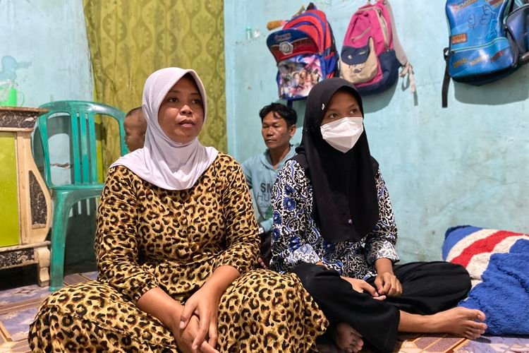 Dihapuskan dari Tunggakan, Siswi SMK Indramayu Kembali Bersemangat Menggapai Cita-cita