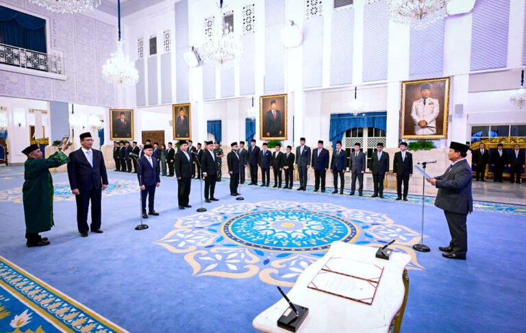 Reshuffle Kabinet Merah Putih: Presiden Prabowo Lantik Empat Menteri dan Satu Wakil Menteri